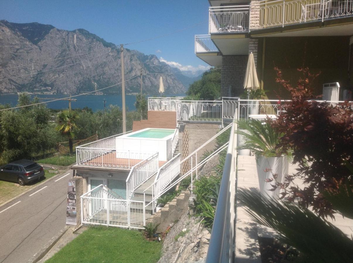 Villa Arianna Panoramic Apartments Malcesine Kültér fotó