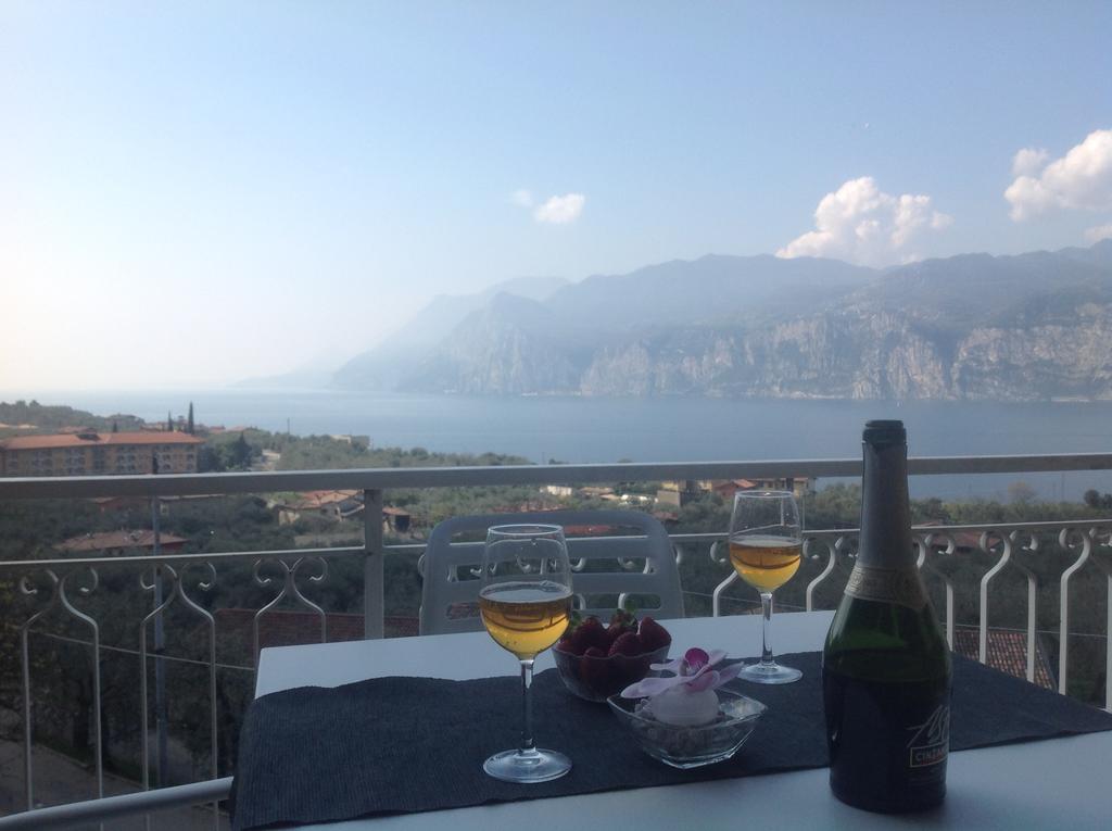 Villa Arianna Panoramic Apartments Malcesine Kültér fotó