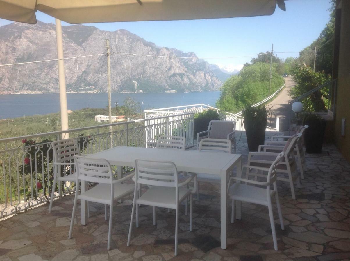 Villa Arianna Panoramic Apartments Malcesine Kültér fotó